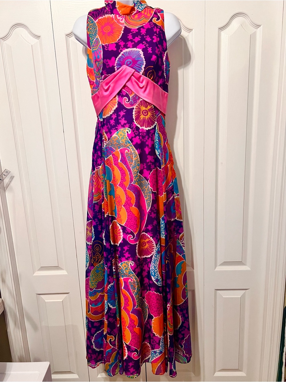 Sleeveless Purple Paisley Maxi Dress with Pink Waist Detail